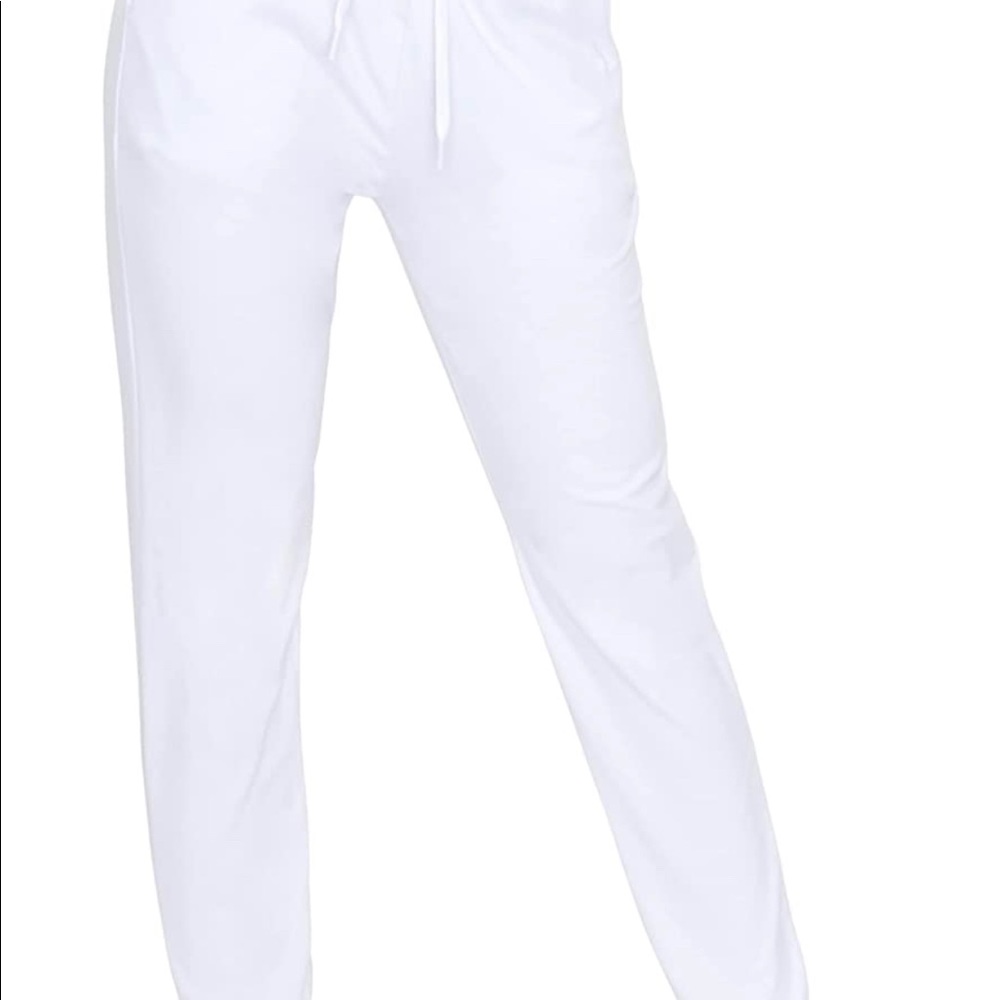 New with tags, still in packaging Womens Lg White Joggers w/ pockets,Super soft